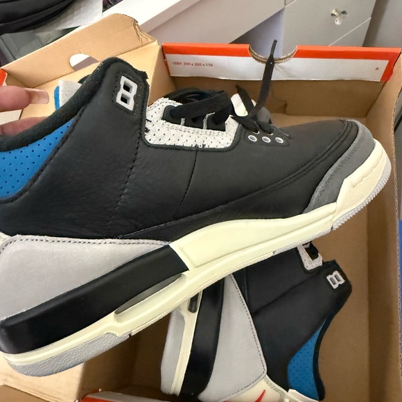 Jordan Air 3 Retro OG in Black/Blue/Red BRAND NEW - Picture 3 of 5